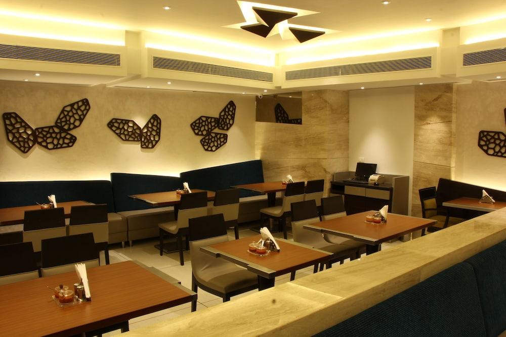 Hotel Fidalgo Panaji Buitenkant foto